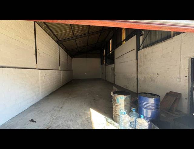 INDUSTRIAL PROPERTY TO RENT IN EPPING
